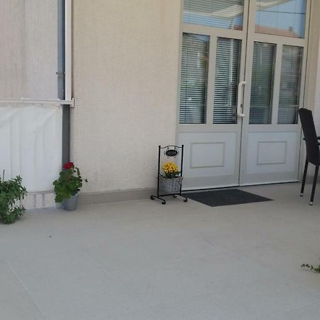 Apartments Sanja Трогир Екстериор снимка