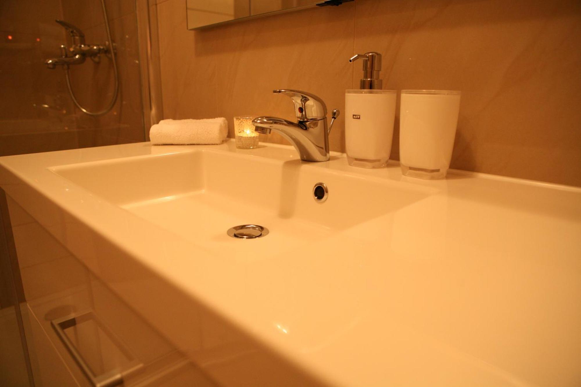 Apartments Sanja Трогир Екстериор снимка