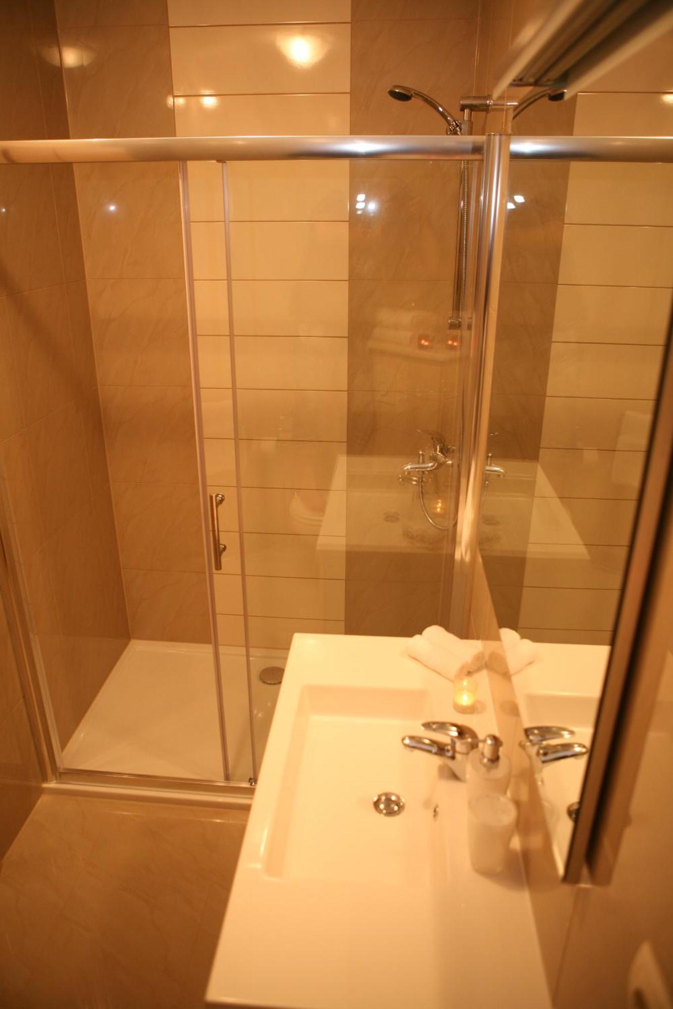 Apartments Sanja Трогир Екстериор снимка