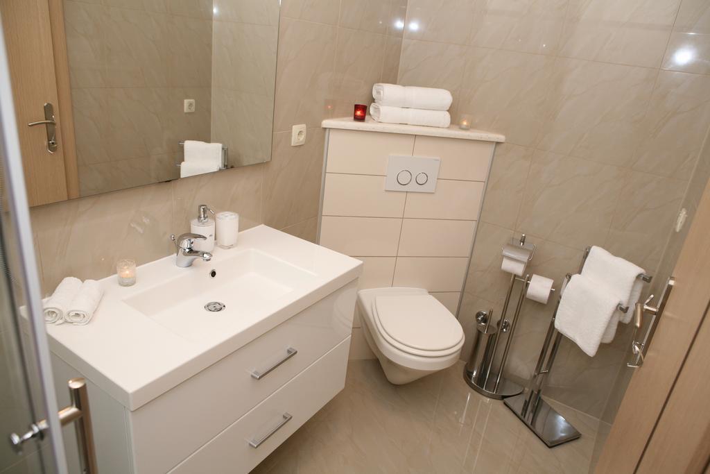 Apartments Sanja Трогир Екстериор снимка