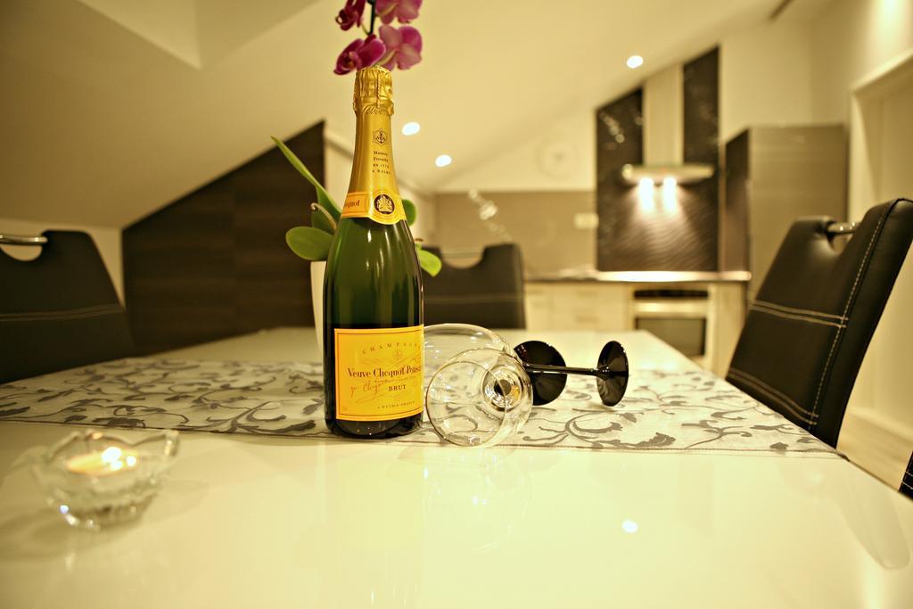 Apartments Sanja Трогир Екстериор снимка